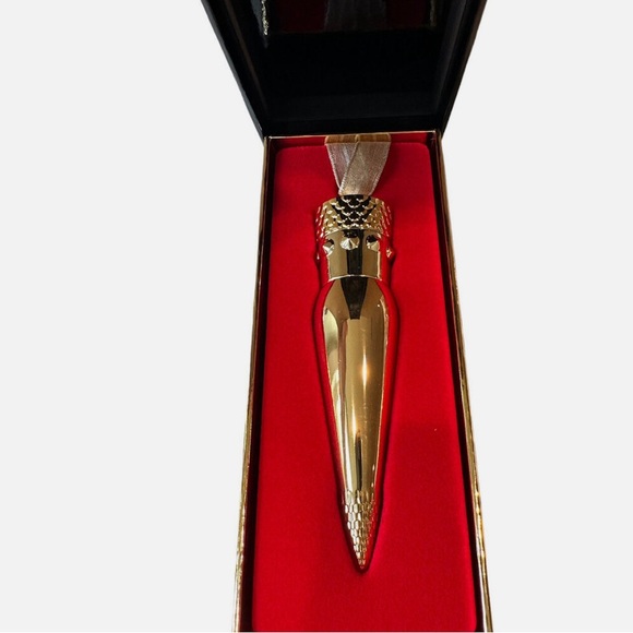 NEW Christian Louboutin - Silky Satin Lip Colour -VERY PRIVE 410 - Picture 3 of 5